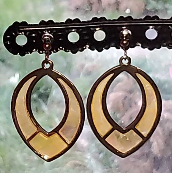 None Jewelry - Stained Glass Look Big Teardrop Shell Dangle Center Post Pierced Earrings